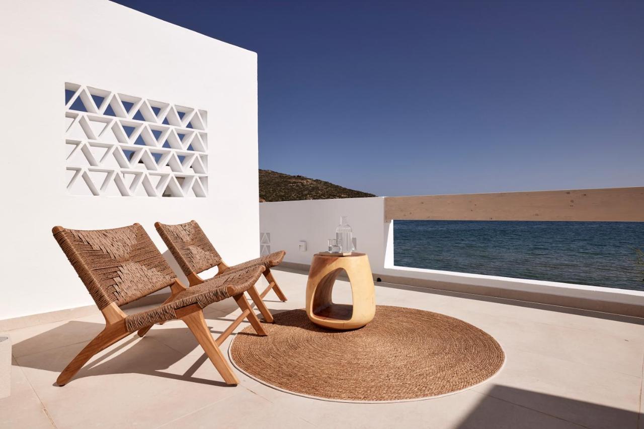 ENALION SUITES SIFNOS
